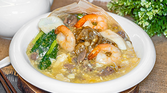 Seafood with Chicken Gizzard Hor Fun